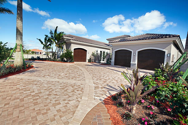 Best Driveway Paving Company  in Weaver, AL